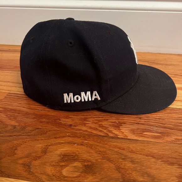 Yankee MoMA hat - Picture 2 of 2